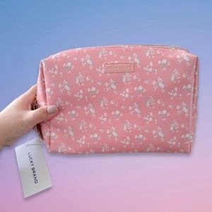 NWT LUCKY BRAND COSMETIC POUCH/ TRAVEL BAG.